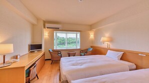 1 bedroom, desk, iron/ironing board, free WiFi - Main building nonsmoking Standard room shower / Ishigaki Okinawa (Ishigaki)