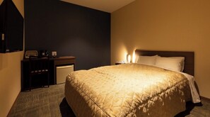 1 chambre, bureau, fer et planche à repasser, Wi-Fi gratuit