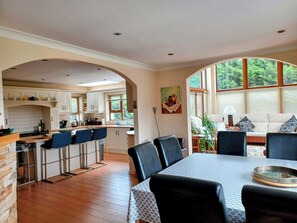 Dining - Atlantic View Cottage in Killybegs (Killybegs)