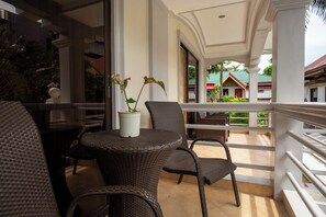 Kamar Quadruple Deluks | Teras/patio