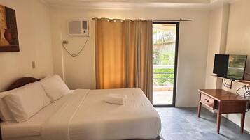 Basic Studio, Garden View | Free WiFi