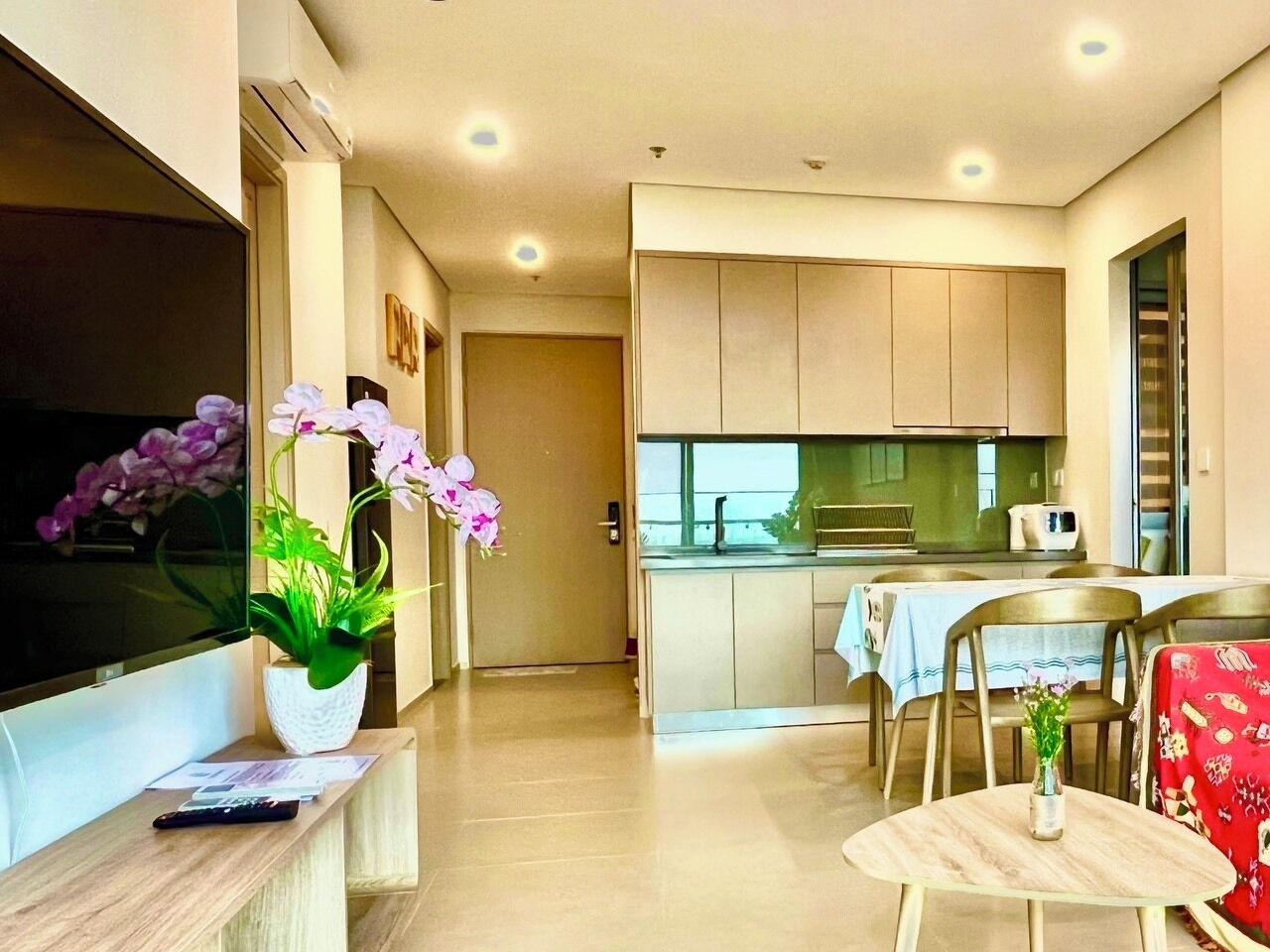 Grand Apartment | Living area
