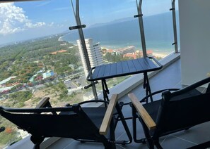 Pemandangan dari hartanah