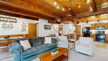 TV, fireplace, DVD player