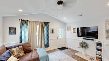 Una televisión, videojuegos