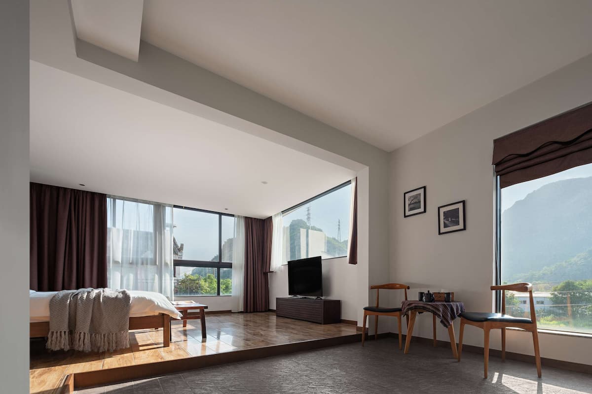 Panoramic Double Room, 1 King Bed | 1 bedroom, free WiFi, bed sheets