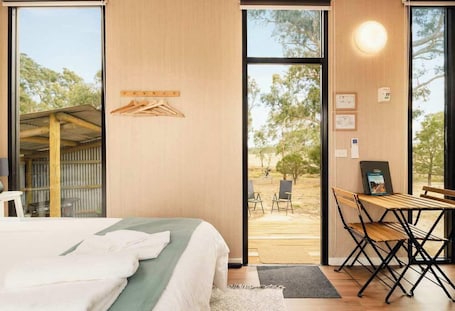 1 bedroom, bed sheets. Grampians Views Moyston by Tiny Away