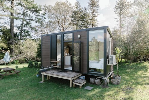 Golden Valley Retreat by Tiny Away