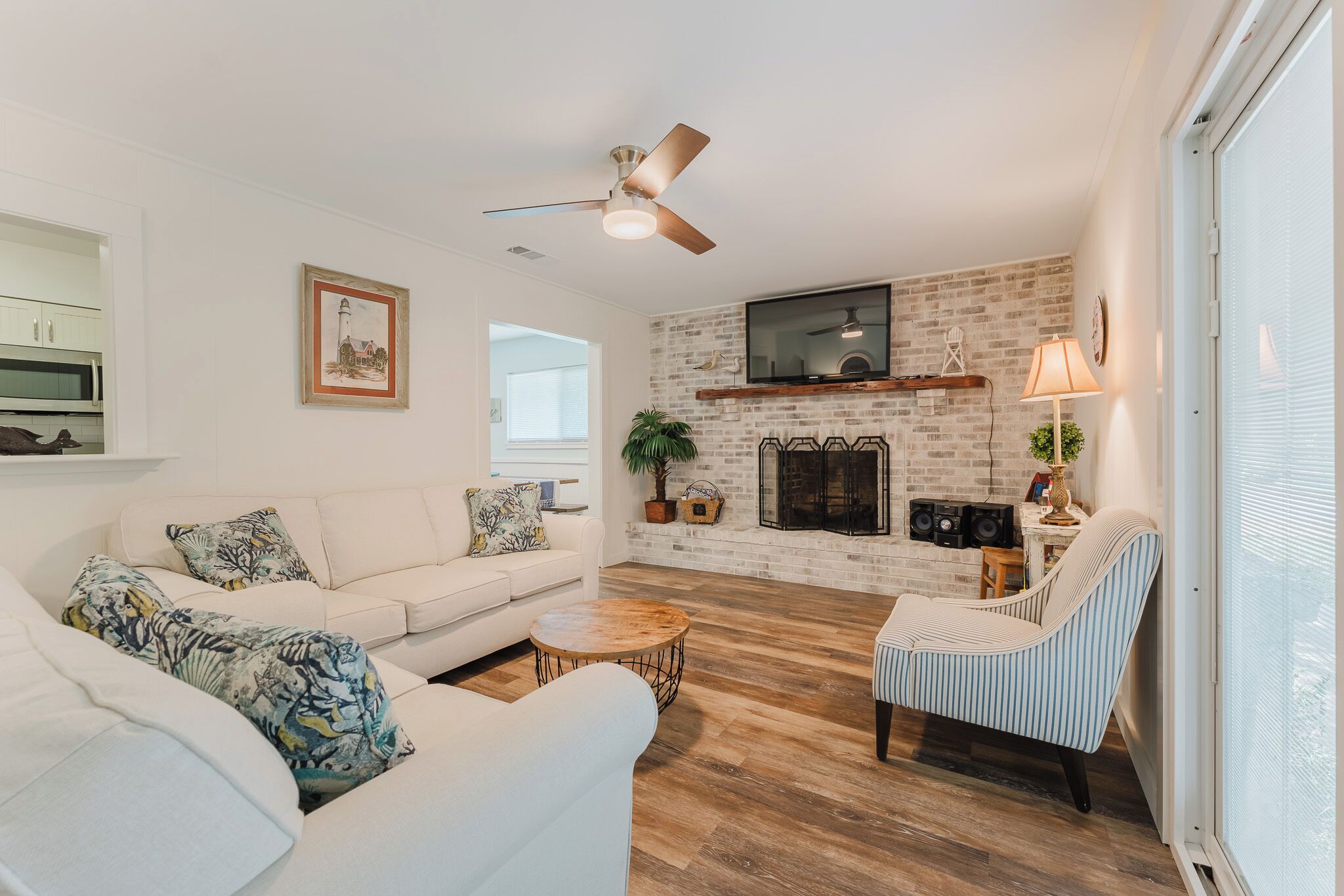 智能電視、壁爐