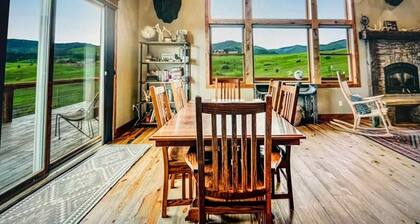 Expansive views, wildlife, and privacy.