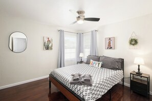 2 soverom, strykejern/-brett, wi-fi (inkludert) og sengetøy