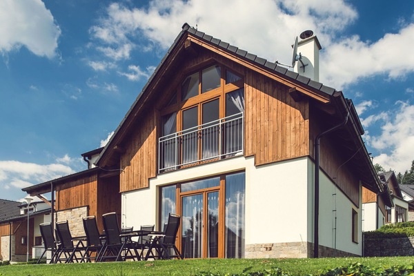 Ciel, Plante, Nuage, Bâtiment, Fenêtre, Arbre, Paysage Naturel, Lot Terre, Maison, Chalet