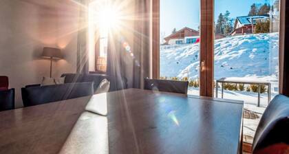 Beautiful apartment in villa for 5 people with WIFI, TV, terrace and pets allowed