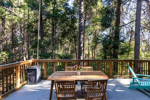 Lake’s Edge Lodge | Stroll to the Lake