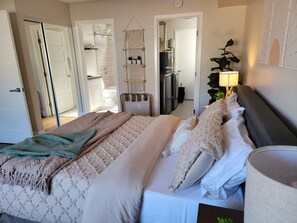 4 chambres, fer et planche à repasser, lit parapluie, Wi-Fi