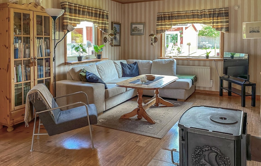 2 Bedroom Lovely Home In Varberg - Varberg