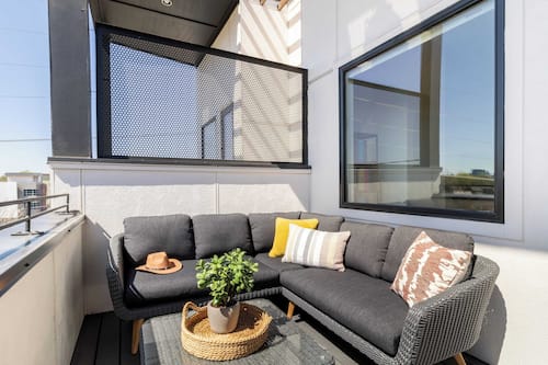 Suite, 4 Bedrooms | Interior