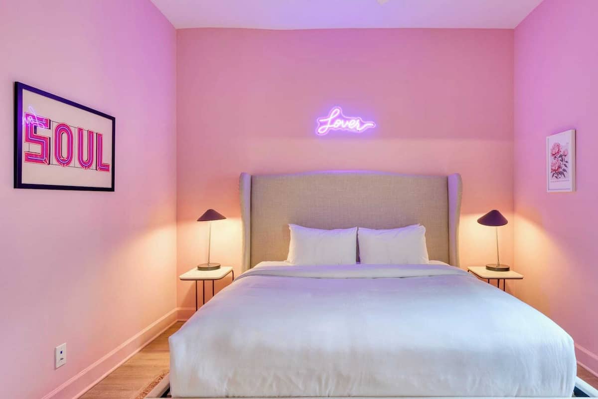 Suite (Swiftie) | Individually decorated, individually furnished, laptop workspace