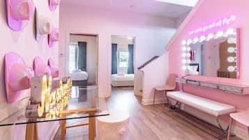 Suite (Swiftie) | Innvendig