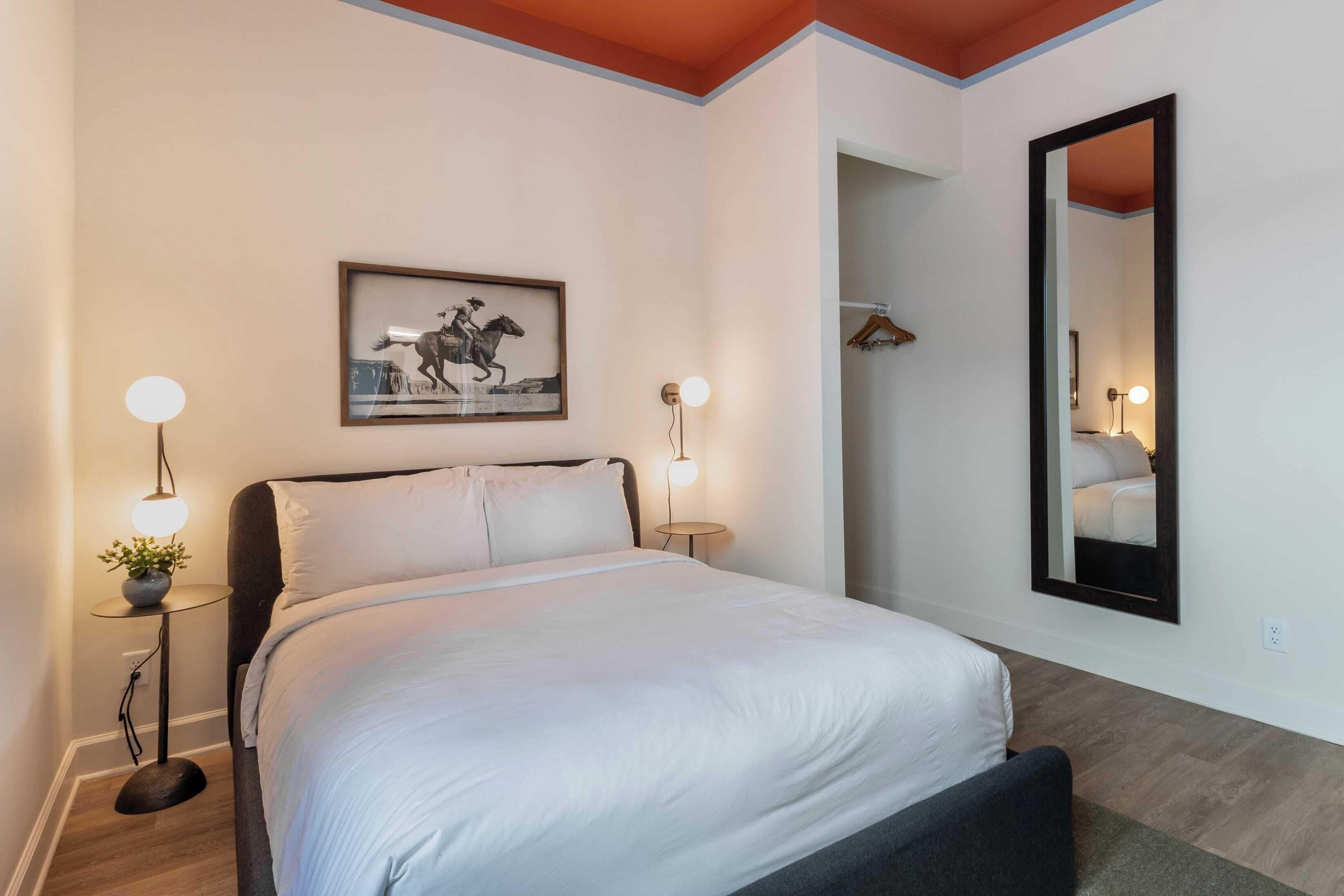 Σουίτα, 4 Υπνοδωμάτια | Μοναδική διακόσμηση, μοναδική επίπλωση, χώρος εργασίας για λάπτοπ 