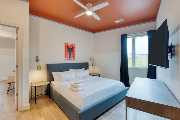 The Fearless Flat | Individually decorated, individually furnished, laptop workspace