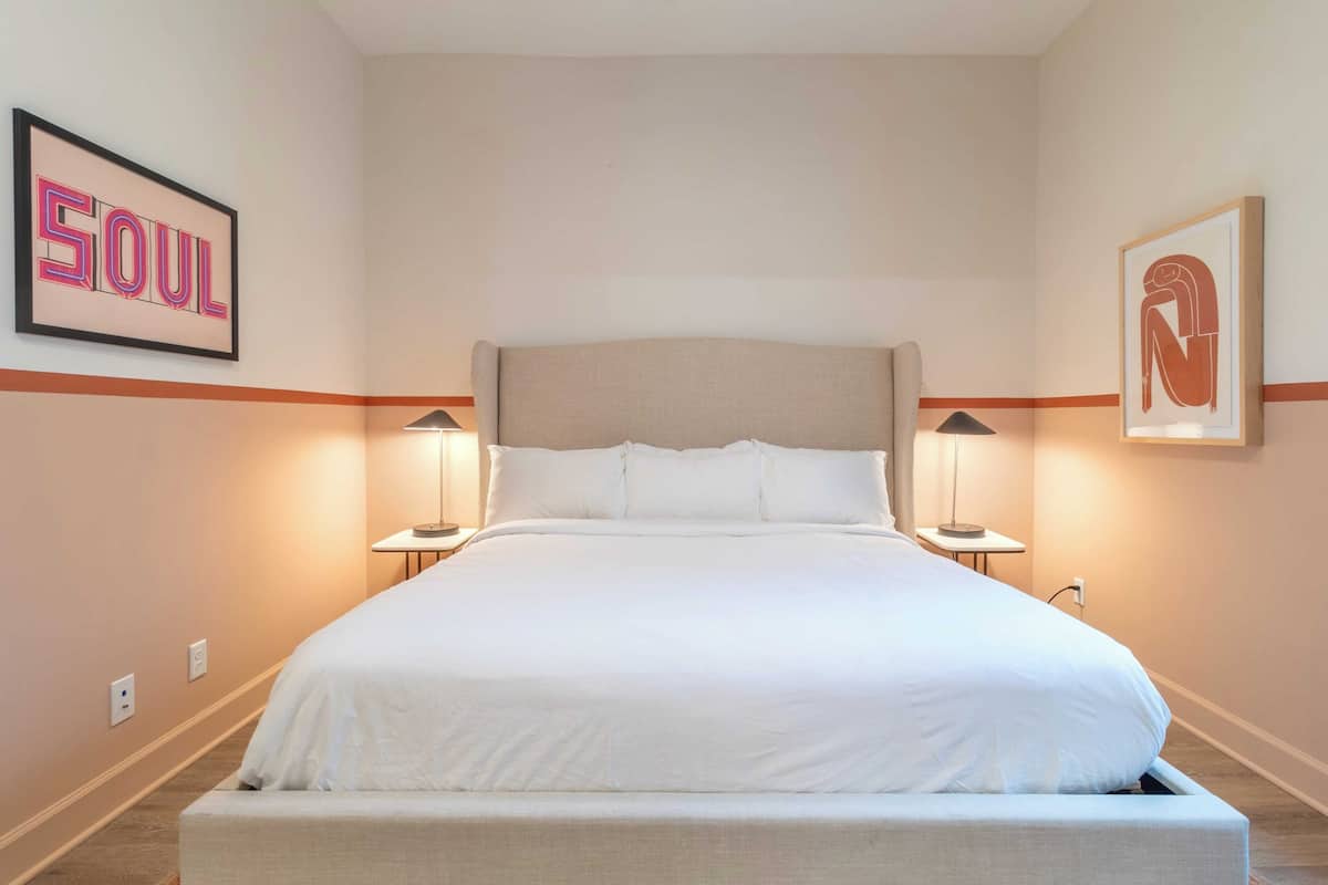 Apartment, 4 Bedrooms, Balcony | 2 bedrooms, individually decorated, individually furnished