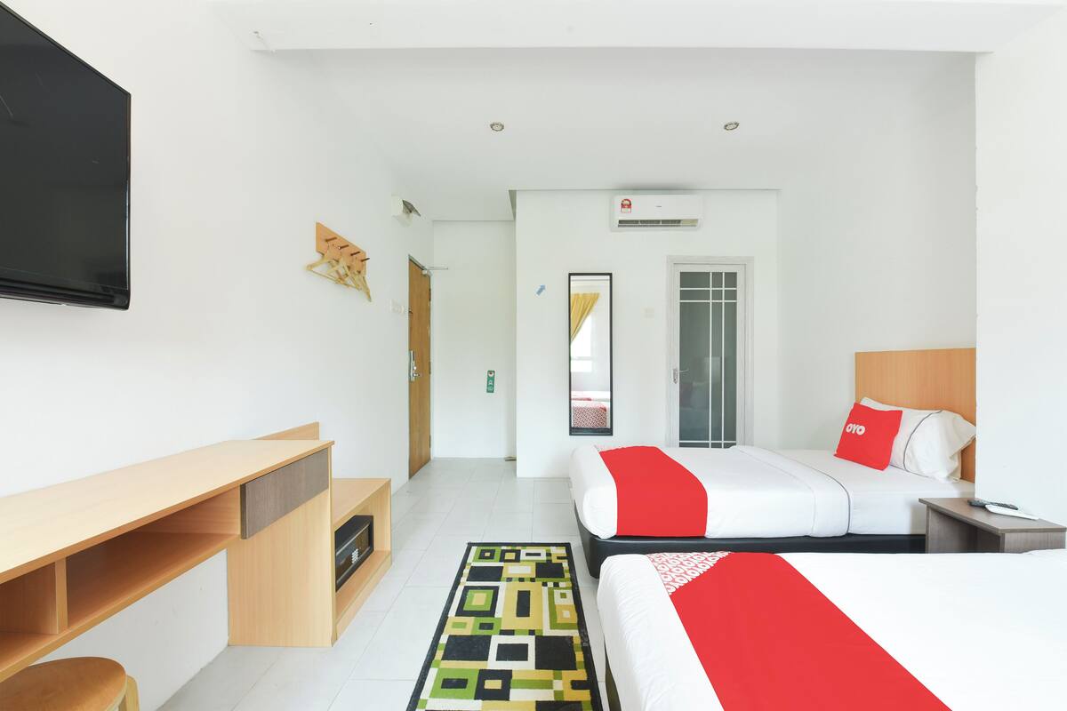 Habitación familiar | Escritorio, espacio para trabajar con un portátil, wifi gratis