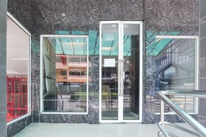 Property entrance - Capital O 91016 HOTEL POLLODIUM TRX (Kuala Lumpur)