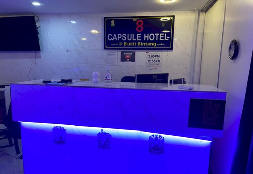 OYO 91036 J CAPSULE HOTEL JALAN BUKIT