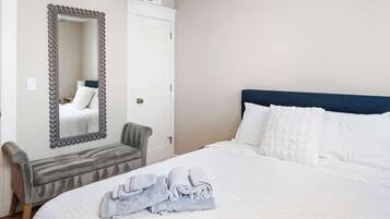 3 bedrooms, iron/ironing board, travel crib, WiFi