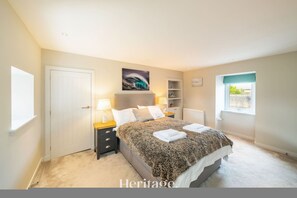 Hus | 1 soverom og skrivebord