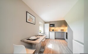 Hus | 1 soverom og skrivebord