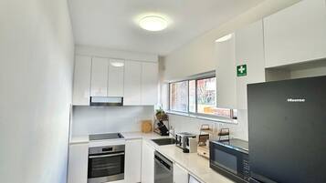 Réfrigérateur, plaque de cuisson