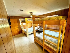 4 Schlafzimmer, WLAN, Bettwäsche