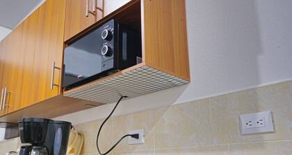 Near hot springs, 30mins from Ataco or Chinamas border - La Maison de Violette