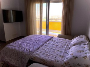 1 bedroom, iron/ironing board, Internet, bed sheets