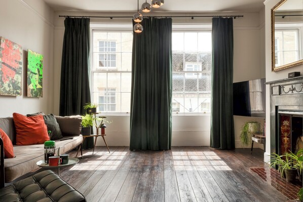 House, City View | Living area | Flat-screen TV - The Emporium - Stylish 2BD in Winchcombe (Cheltenham)