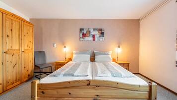 2 Schlafzimmer, Bügeleisen/Bügelbrett, kostenloses WLAN, Bettwäsche