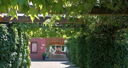 Apartment 'Ferienwohnung Sawade' with Private Terrace, Shared Garden and Wi-Fi