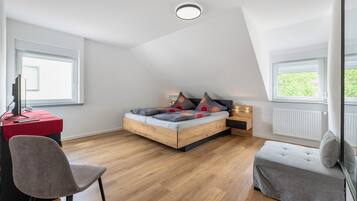 1 bedroom, iron/ironing board, free WiFi, bed sheets