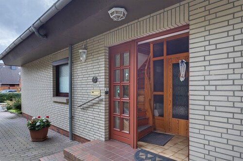 Apartment 'Haus Stoldt, Wohnung 1' with Shared Terrace, Shared Garden and Wi-Fi