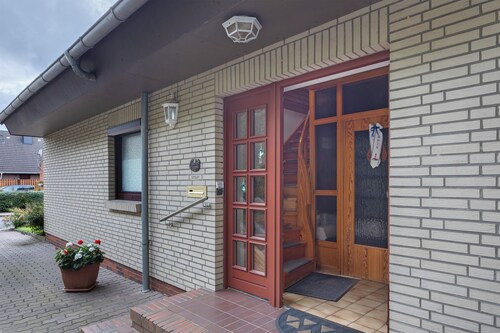 Apartment 'Haus Stoldt, Wohnung 1' with Shared Terrace, Shared Garden and Wi-Fi