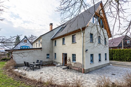 Ferienwohnung Landlust mit privater Terrasse, Gemeinschaftsgarten und WLAN