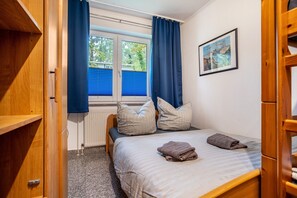2 bedrooms, iron/ironing board, free WiFi, bed sheets - Apartment 'Haus Hügel  - Wohnung 3' with Balcony and Wi-Fi (Binz)
