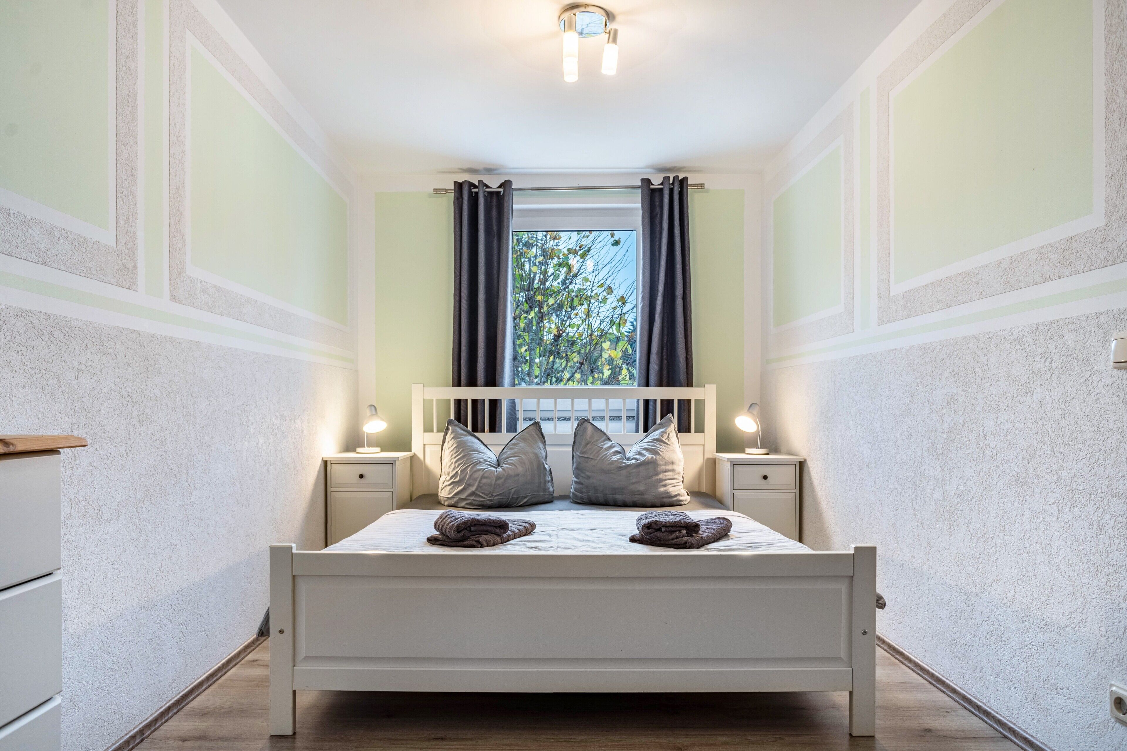 2 habitaciones, tabla de planchar con plancha y wifi gratis 