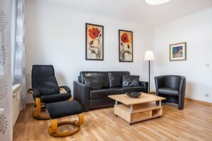 Tv, dvd-spelare och en stereo