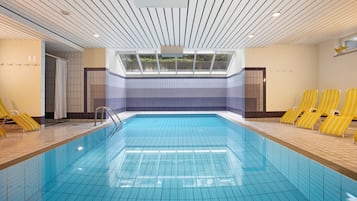 Innenpool, beheizter Pool