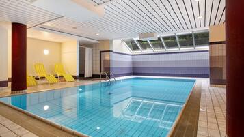 Innenpool, beheizter Pool