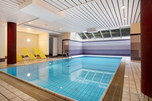 Innenpool, beheizter Pool