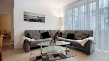 TV, DVD player, stereo